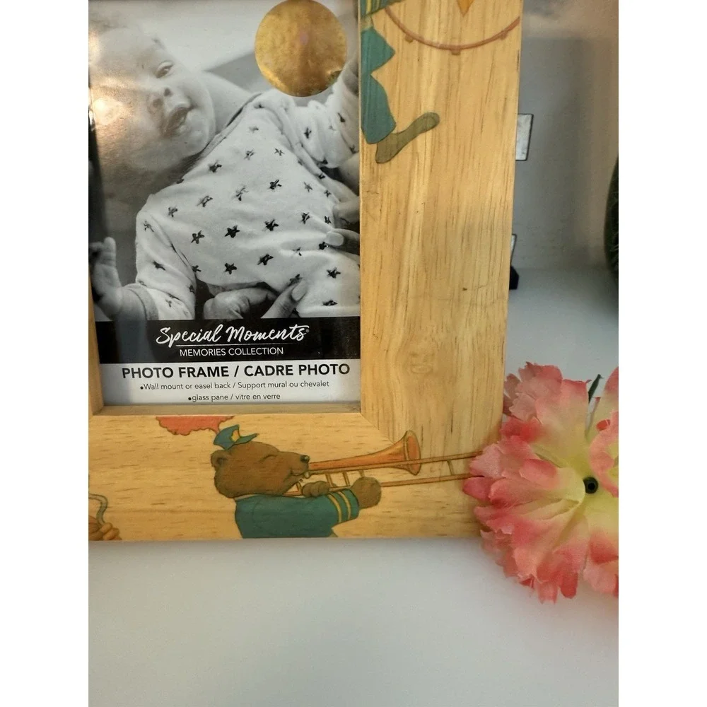 Vintage 80s Fetco Handcrafted Wooden Picture Frame With Animals Nursery Baby New